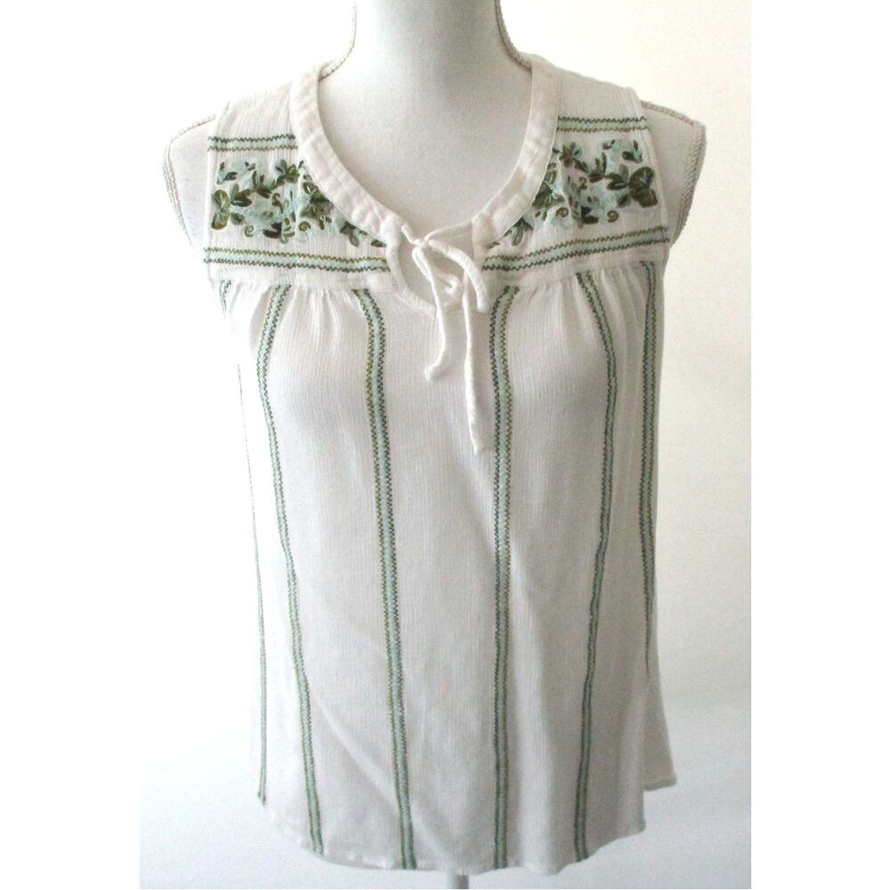 Christopher & Banks Women's Petite White Sleeveless Embroidered Shirt Size PL